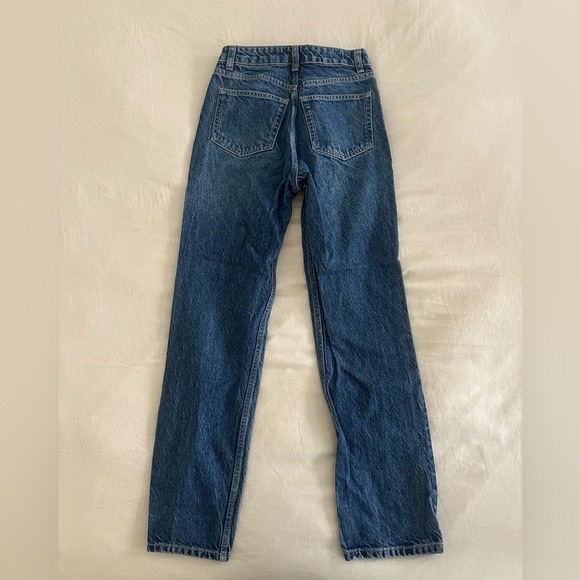 Reformation Cynthia High-Rise Straight Leg Jeans, Worn Once! Size 25,Lanier Wash - Picture 6 of 6